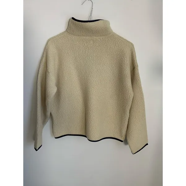 J.‎ Crew Cream Sherpa Pullover Women's size small - Image 2