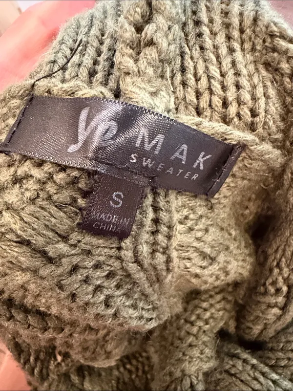 Ye Mak Olive Green Cable Turtleneck Sweater - Women’s Size Small - C27-139 - Image 3