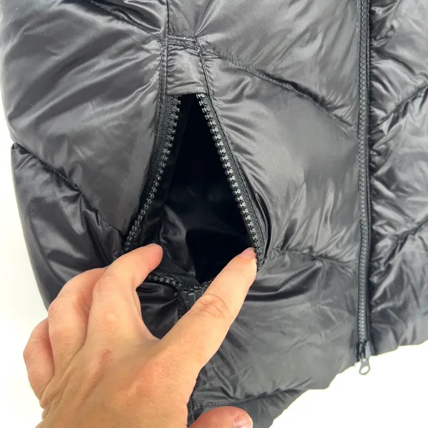 L.L. Bean Women's Boundless Down Puffer Vest Small EUC Outdoor Fall Cozy - Image 5