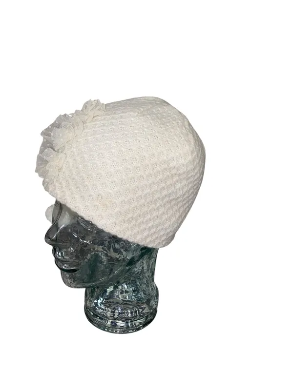 Betsey Johnson Winter Cloche hat Vintage Style Crochet Knit Beanie snow bunny - Image 5
