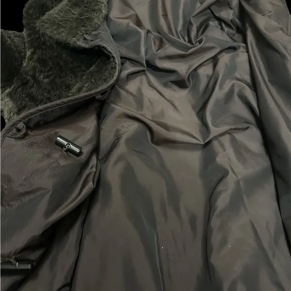 reversible brown four Persian lamb coat raincoat size large Elegant Faux FurCoat - Image 3