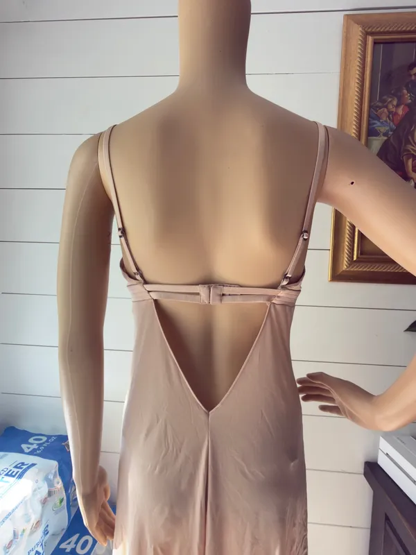 Victoria's Secret Elegant Women's Slip Dress – Blush Pink Sz M - Image 6