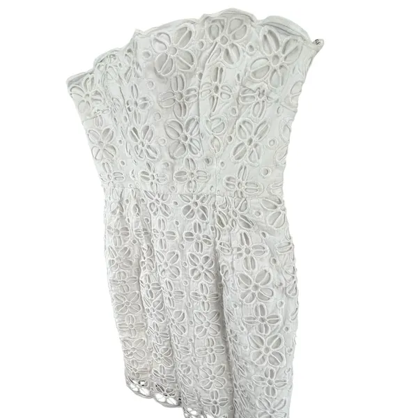 Milly New York Emalina Dress 10 White Floral‎ Eyelet Strapless Lined Chic Modern - Image 4