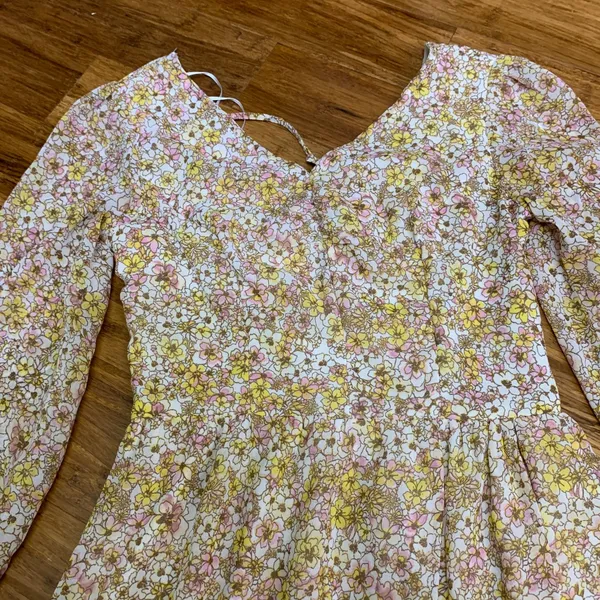 Sincerely Jules Floral Maxi Dress Size‎ Small Long Sleeve Tiered Smocked Back - Image 2