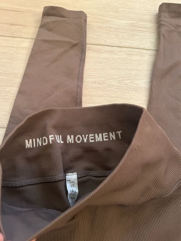 Alo yoga ribbed leggings - Image 2