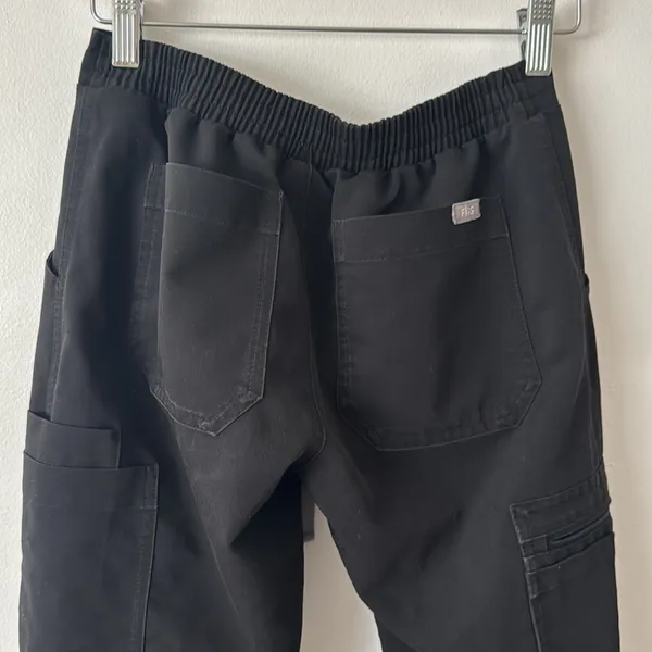 Figs XXS Livingston Straight Leg Scrub Pants in Black - Image 7