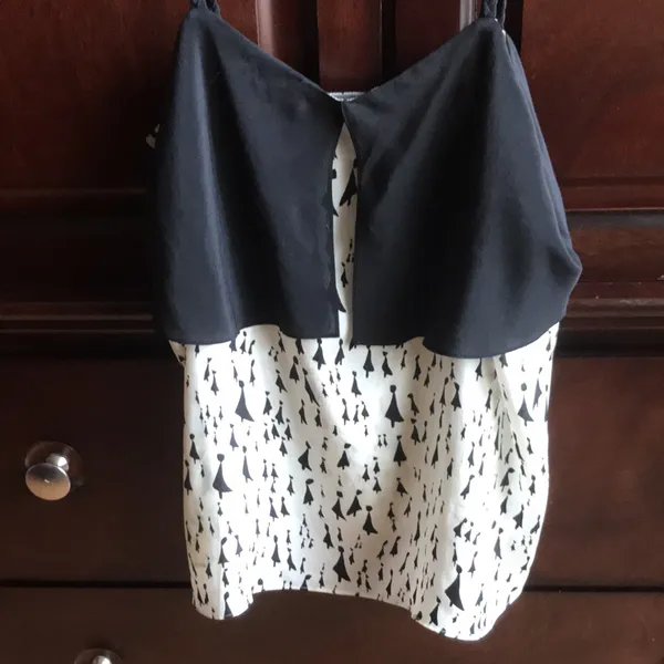 Anthropologie Girls Savoy Haute Silhouette Top - Image 4