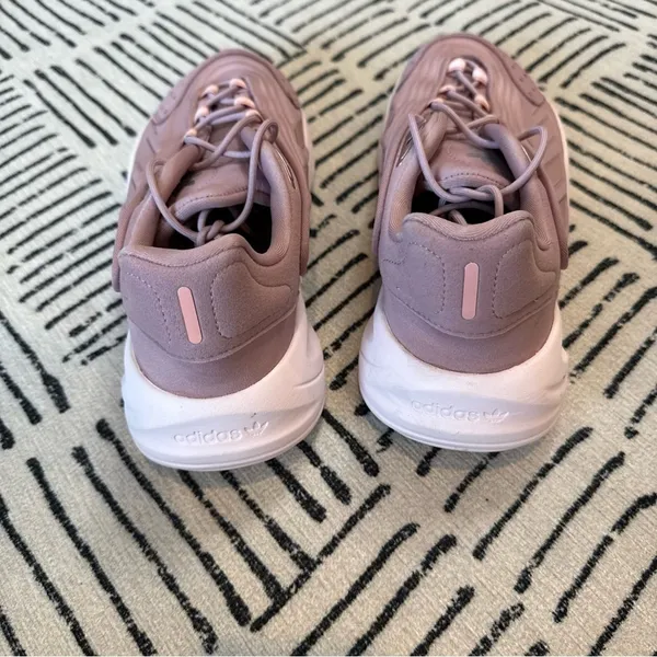 Adidas Ozelia Magic Mauve Pink Chunky Sneakers Women’s 10.5 - Image 6