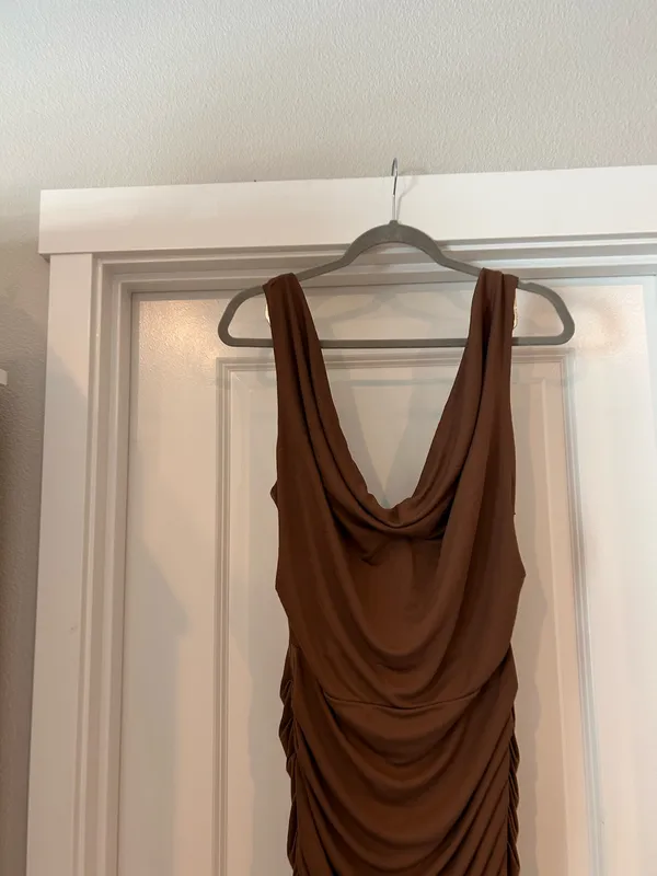 Showpo new Cassidy Brown Backless Gold Trim Bodycon Dress - Image 7