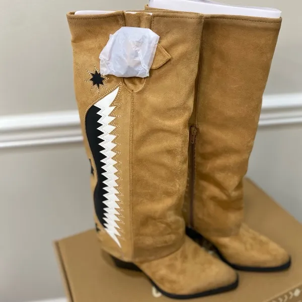 NWT Zodiac Western Boot Faux Suede Caramel size 7 - Image 2