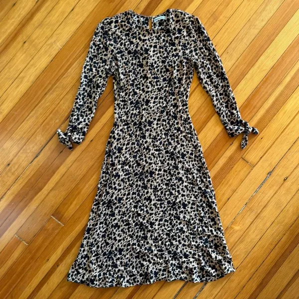 Reformation Port Midi Long Sleeve Dress in Leopard Print Size 6 - Image 3