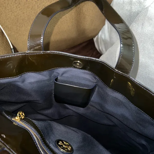 TORY BURCH Style No. 11075807 Patent Leather Tote Black/Navy Lining - Image 7