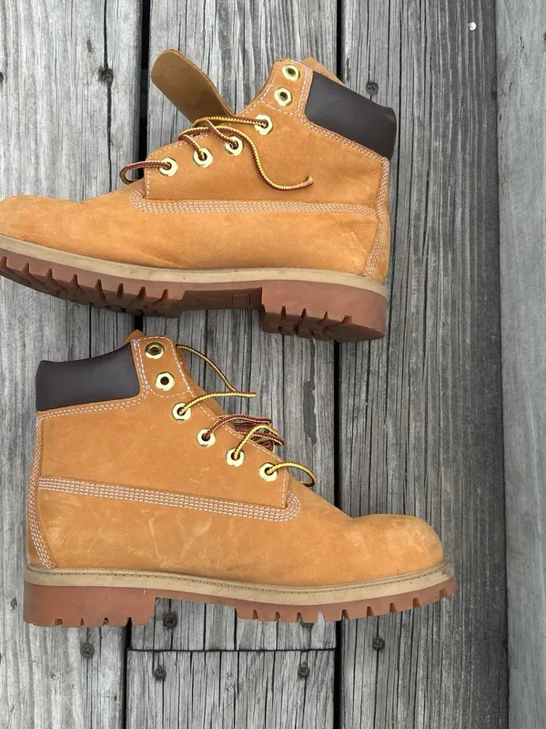 Timberland 6 Inch Premium Waterproof Boot 'Wheat' Nubuck Size 5.5 Women’s Size 7 - Image 2