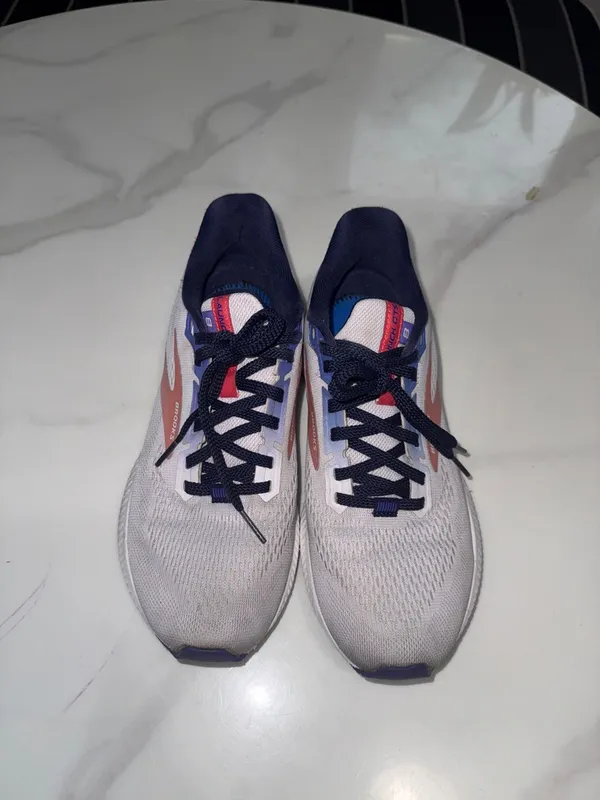 Brooks Women’s Athletic Shoes in Light Gray with Navy and Peach Details - Image 2