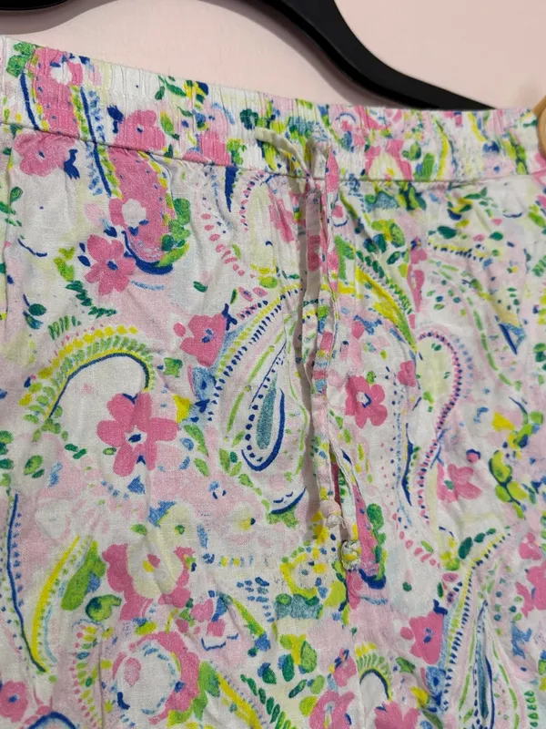 crown & ivy Pink and Green Paisley Floral Drawstring Shorts - Image 4