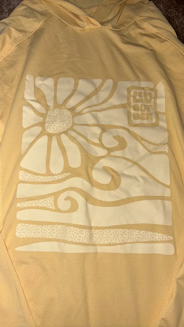 Yellow sun shirt Size M - Image 2