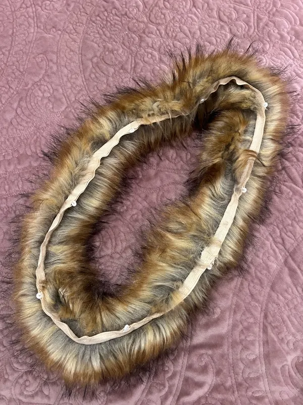 Faux Fur Collar Scarf - Image 2