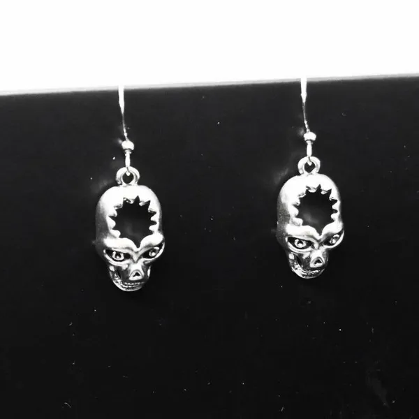 Punk Scary Skull Earrings Silver - Image 5