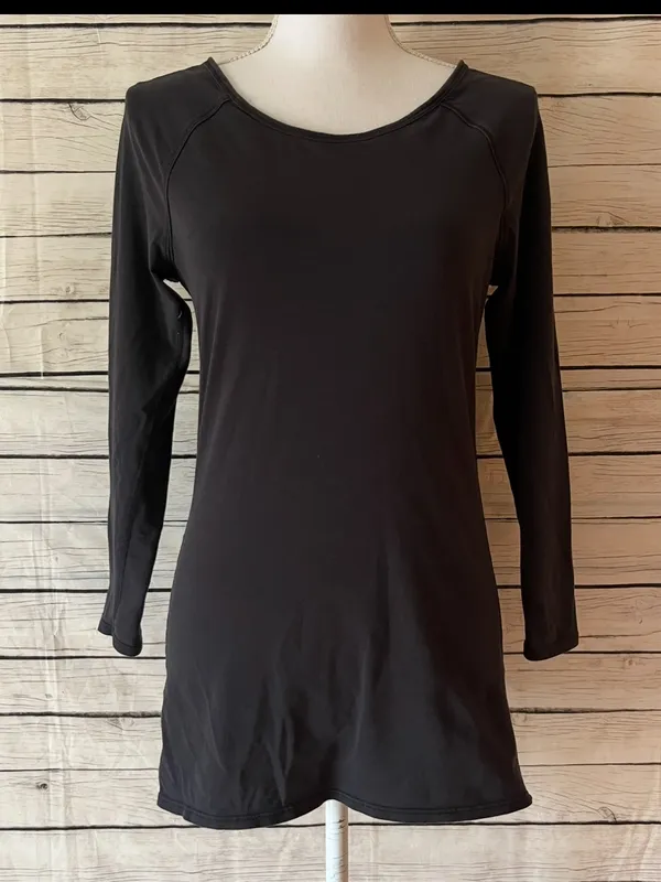 Lululemon Physically Fit Long Sleeve Tee - Image 9