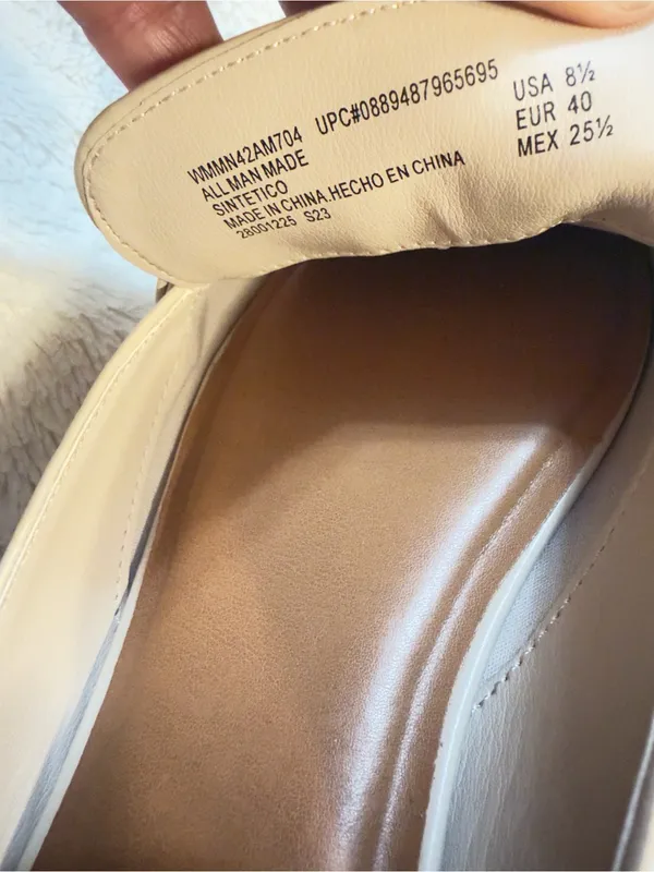 Madden NYC Women's Almond Toe Mules with Gold-Tone Chain Size 8.5-new! - Image 7