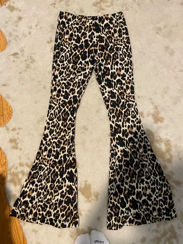 By Together NWT boutique cheetah flare flowy tight pants - Image 4