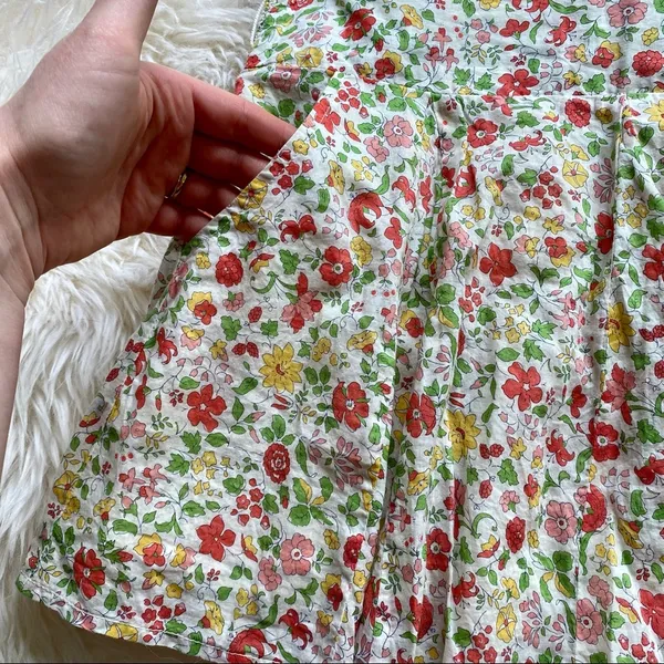 American Eagle Floral Mini Skirt - Image 4