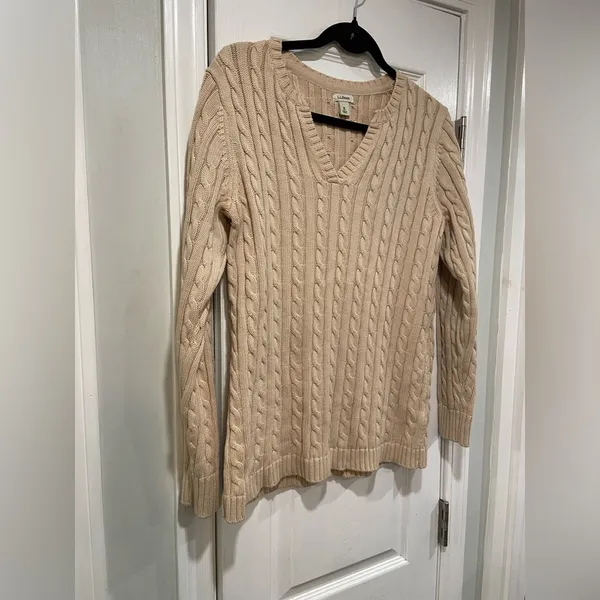 L.L. Bean Size M Tan Khaki Cotton Cable Knit V Neck Pullover Fisherman Sweater - Image 5