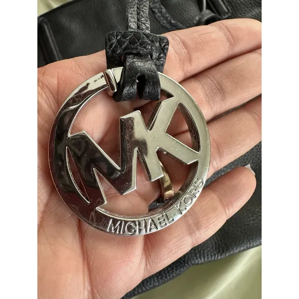 Michael Kors Large Soft Leather Black Snap Button Tote Bag Metal Logo Charm - Image 8