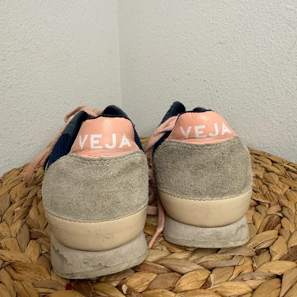 Veja Anthropologie Retro sneaker Navy and Pink suede canvas Sneakers Sz 38 women - Image 4