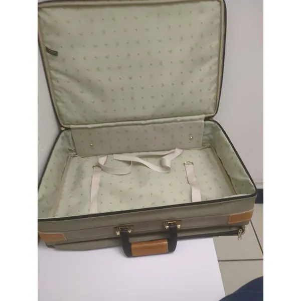 Diane Von Furstenberg DVF Vintage Luggage Green Travel Carryon 22"x 6" x 14" - Image 6