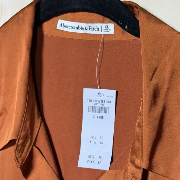 Abercrombie & Fitch Women's XL Satin Button Front Blouse Copper Long Sleeve NWT - Image 3
