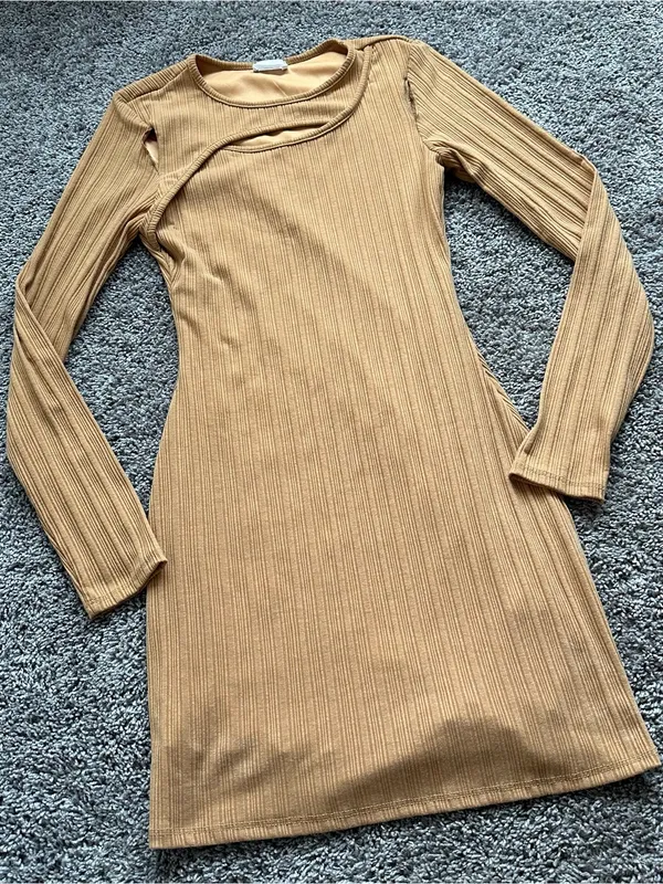 Le Lis Ribbed Long Sleeve Cutout Bodycon Dress - Tan - Image 3