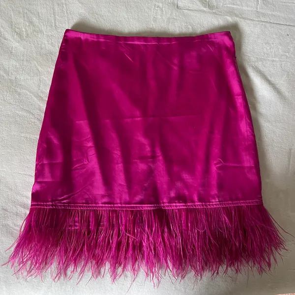 Nyla Skirt Pink Feather Skirt - Image 2