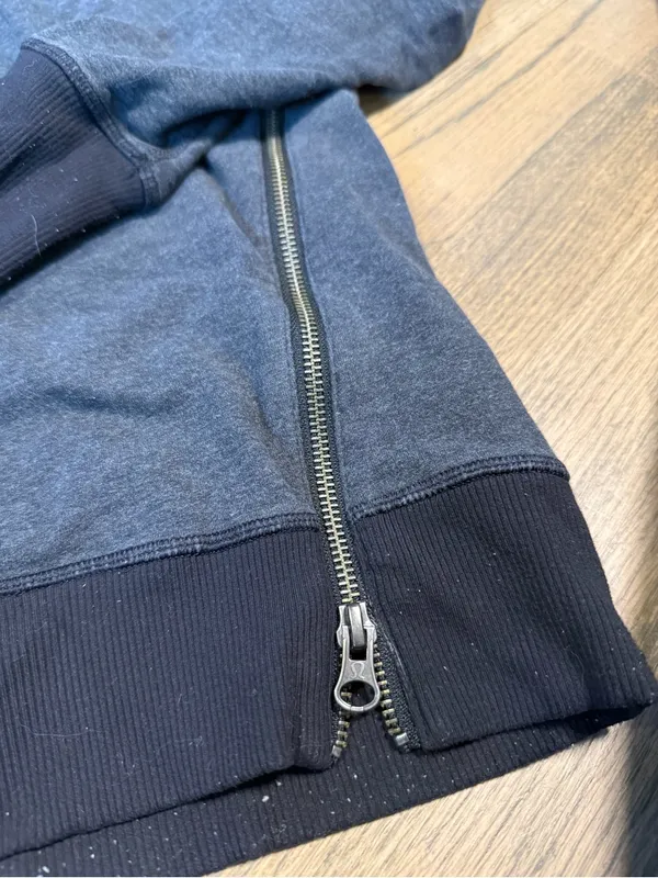 Lululemon Om & Roam Pullover Hoodie Size 6 - Image 2