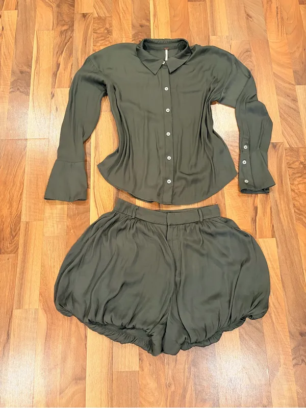 Free People Olive Green Relaxed Bubble Hem Shorts - Image 5