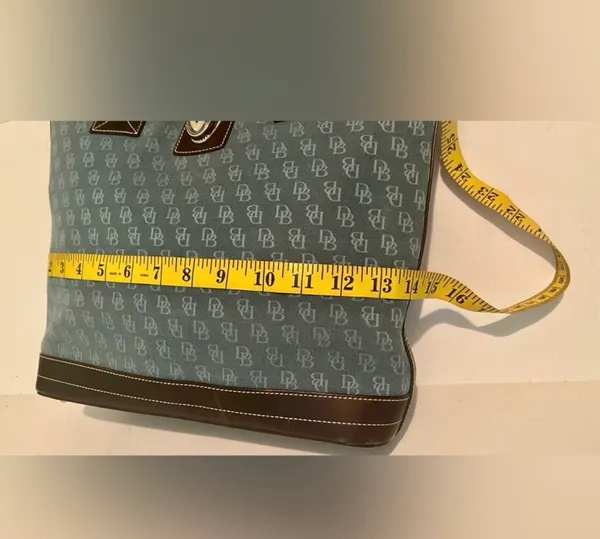 Dooney & Bourke Bag - Image 8