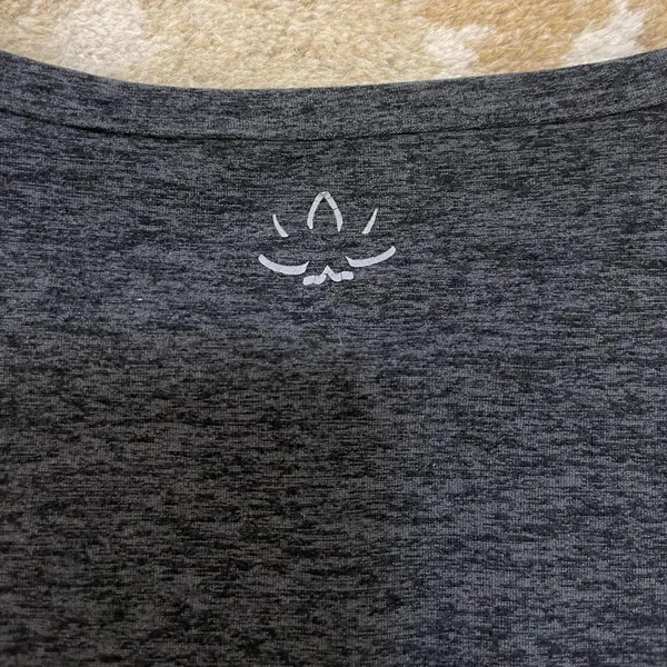 Beyond yoga grey twist side high neck tank top women’s size small - Image 5
