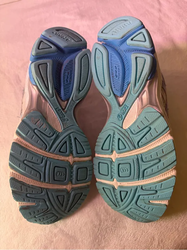 ASICS Women's White and Blue Athletic Running Shoe - Image 9