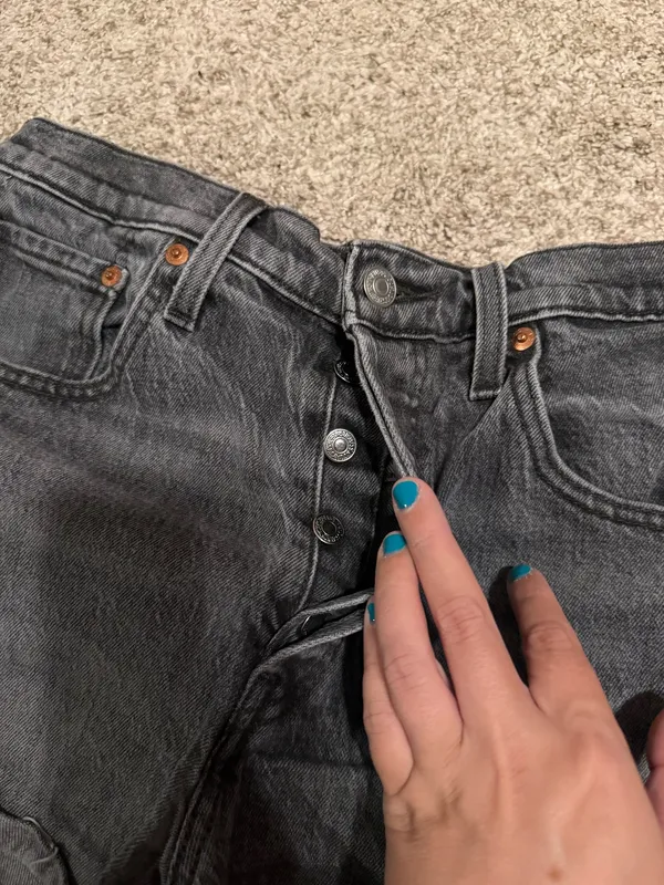 Levi’s 501 Shorts - Image 4