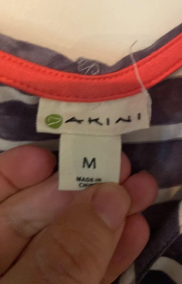 Akini Swim Suit Cover Up With Hoodie Medium - Image 4