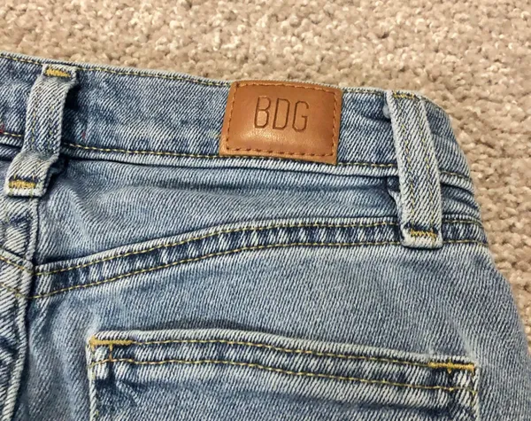 BDG Girlfriend High Rise Jeans Light Wash 25 - Image 5