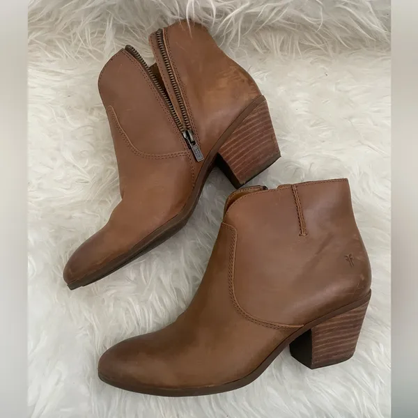 Frye Leather Brown Ankle Boots - Image 3