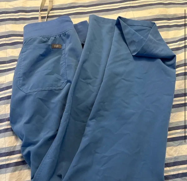 FIGS Livingston Basic Pants - Image 3