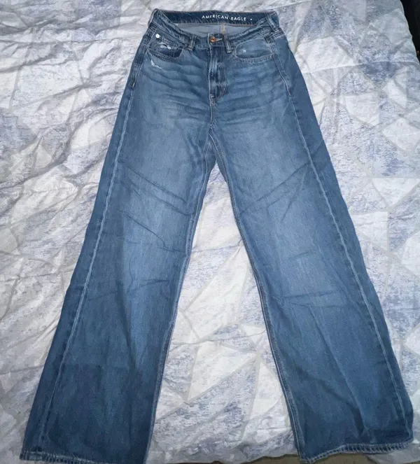 American Eagle Jeans - Image 2