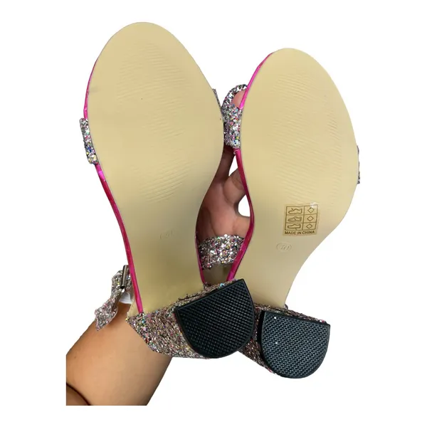 •Chunky Heel Sandals With A Strap, Bow With Fashionable Bright Red Butterfly - Image 5