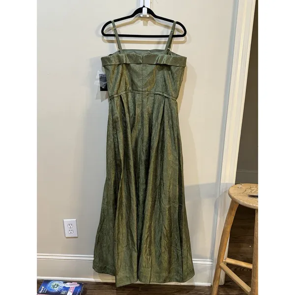 Tahari ASL Women's Sleeveless Ball Gown rich olive hue Size 14 Square‎ Neck - Image 6