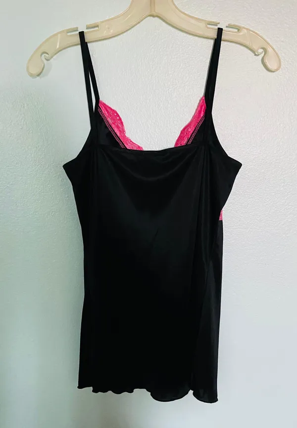 Styles pink & black silky lace cami top - Image 2