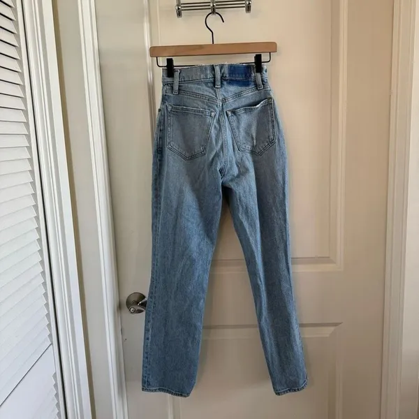 Abercrombie Curve Love 90s Straight Ultra High Rise Jeans - Image 3