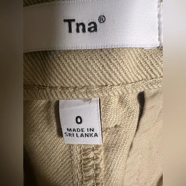 ARITZIA Tna Cargo Khaki Pants in size 0 - Image 5