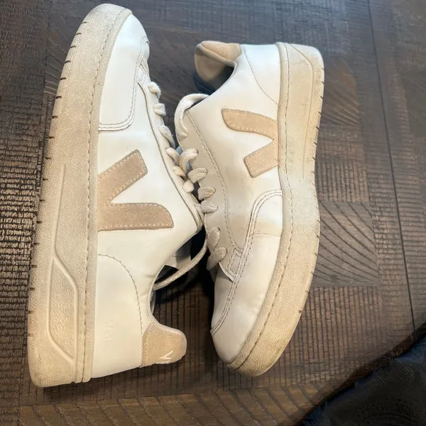 Veja V-12 Leather Sneakers in Extra-White/Sable 7 women - Image 6